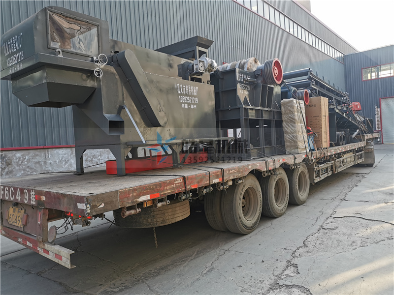 How does the Broken Bridge Aluminum Crusher achieve the crushing and recycling of waste aluminum