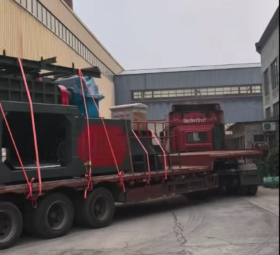 1800型重型废铝撕碎机完成装车顺利发货